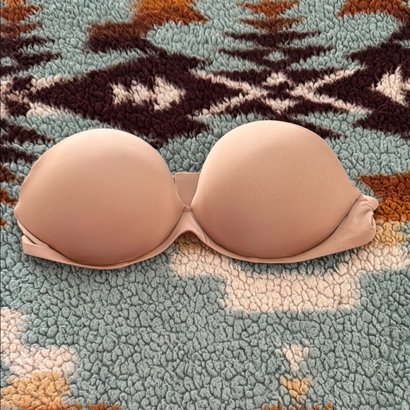 SKIMS ULTIMATE BRA STRAPLESS PUSH-UP BRA 
CLAY  36 B - Picture 1 of 4